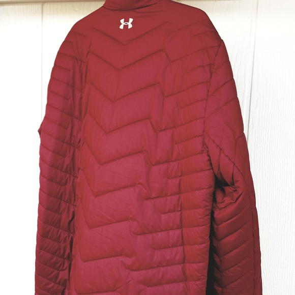 OVER $100 OFF!!!🔥 L UNDER ARMOUR BURGUNDY RED PACKABLE PUFFER - Picture 4 of 16